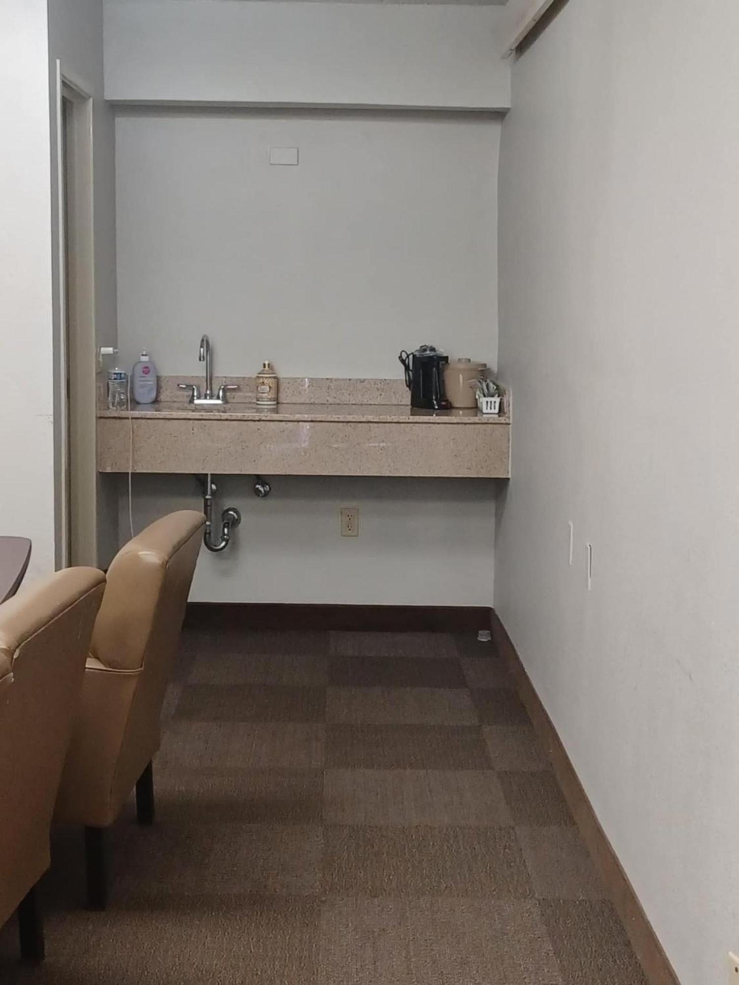 Red Roof Inn Cleveland - Westlake Ngoại thất bức ảnh